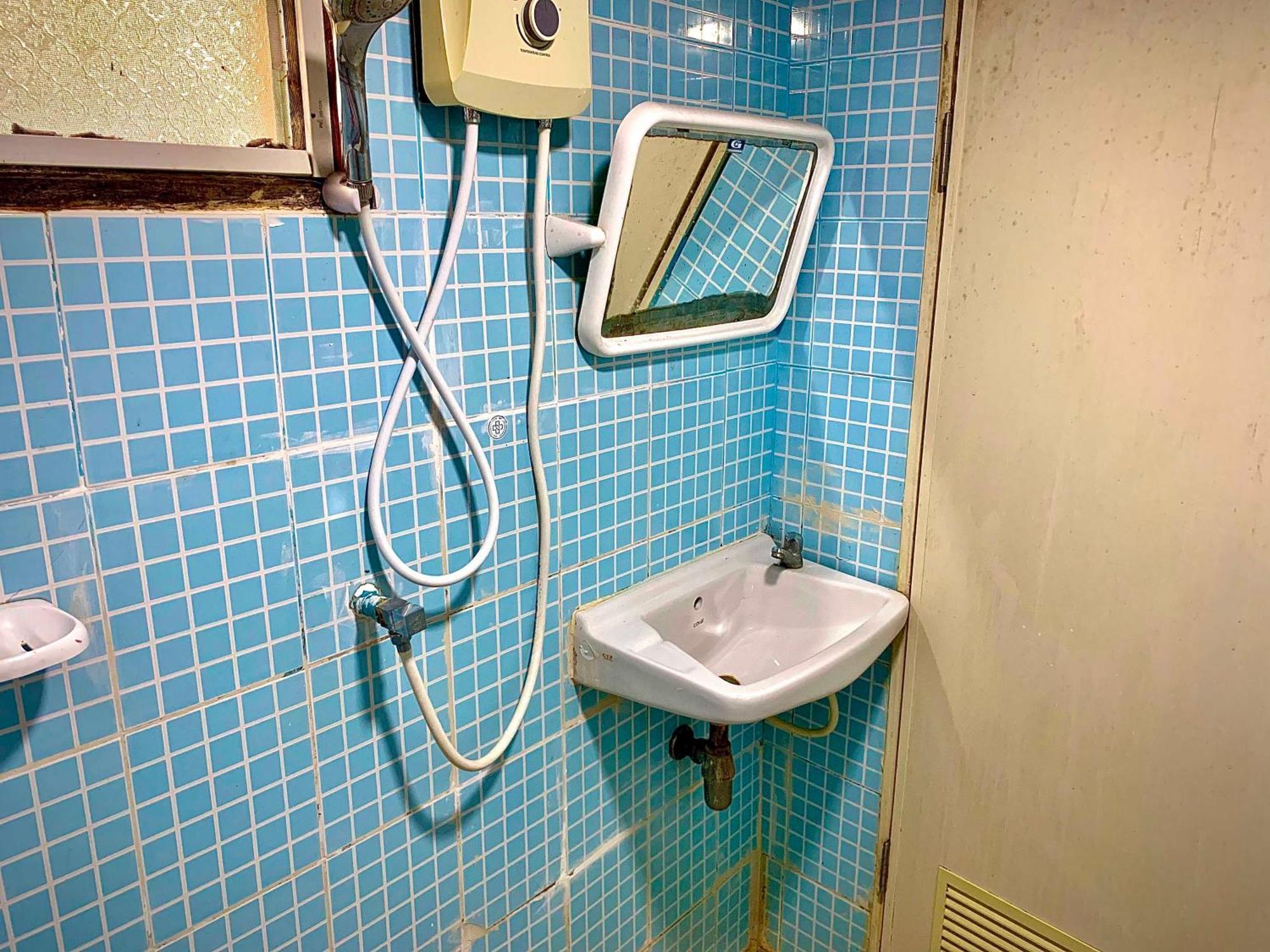 Chai Na Hotel 2*